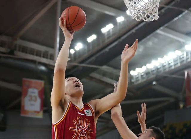 开云体育官网-连续2场0分！单场25+15神塔变废塔 主教练未用好他？