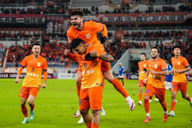 开云体育-【中超】泽卡首球梅州两人罚下 泰山2比1送梅州降级