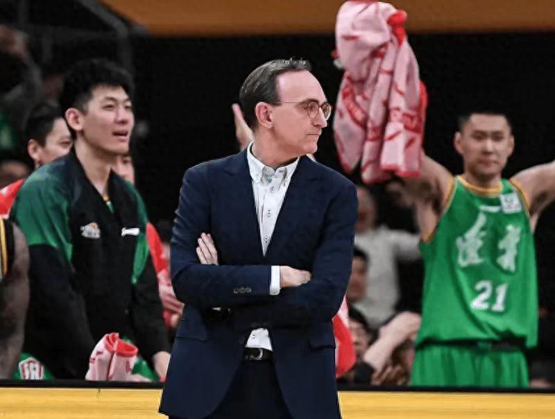 开云体育网址-CBA第一阶段最终排名：上海第1广厦第2，山东坐6望4，辽宁掉第11