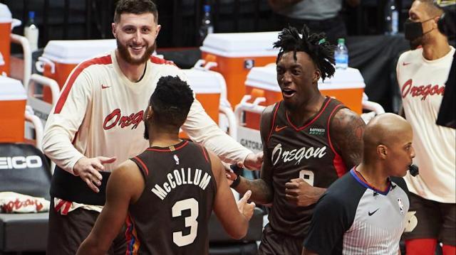 开云体育下载-开拓者三后卫阵容渐入佳境 连战强敌决定球队排位